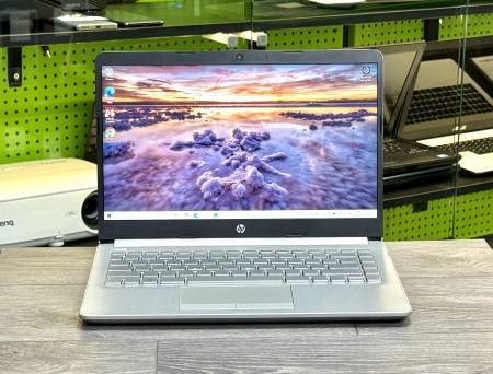 HP Laptop 14-CF1000nc 1